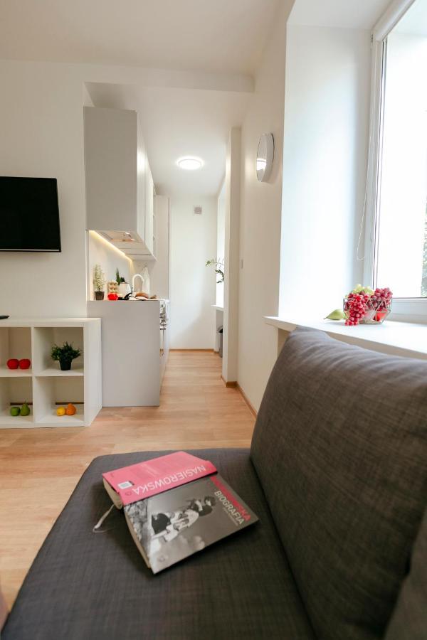 Jana Pawla II 36: Fully Equipped Studio with Free Underground Parking Warsaw Exterior photo